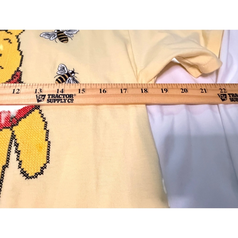 Disney Winnie the Pooh T-Shirt Women Medium Yellow Embroidered Bee Graphic Tee - Picture 5 of 15